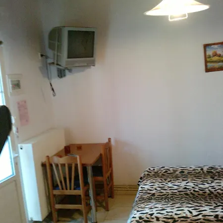 Guesthouse Agnandi Káto Loutrákion Exterior foto