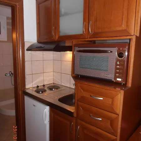 Guesthouse Agnandi Káto Loutrákion Habitación foto